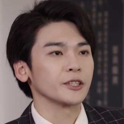 Chenlong Zhou