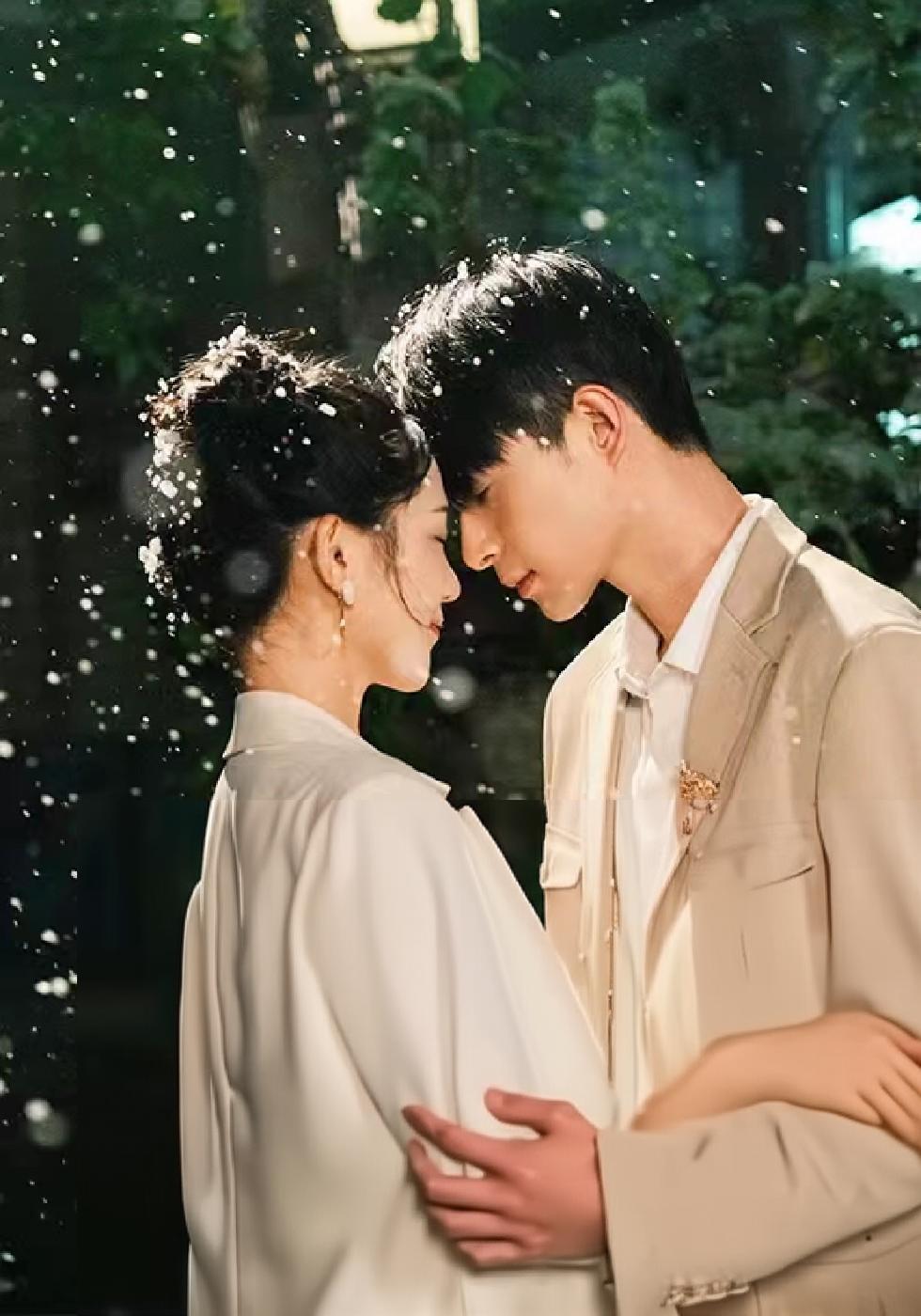 她在寒風中綻放